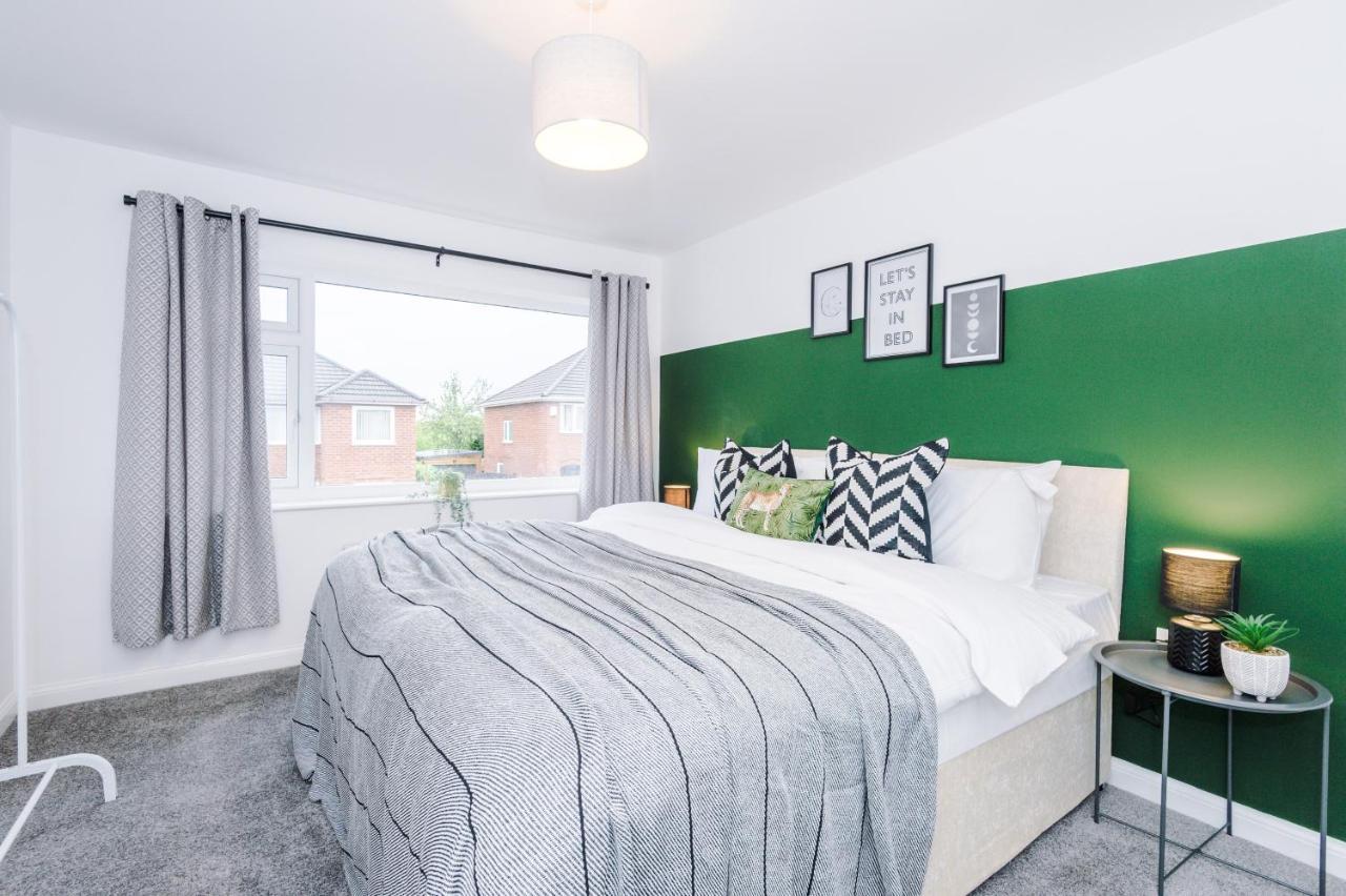 Welcoming 3 Bed Home, 10 Mins From Chester Races And Zoo Saughall Exteriér fotografie